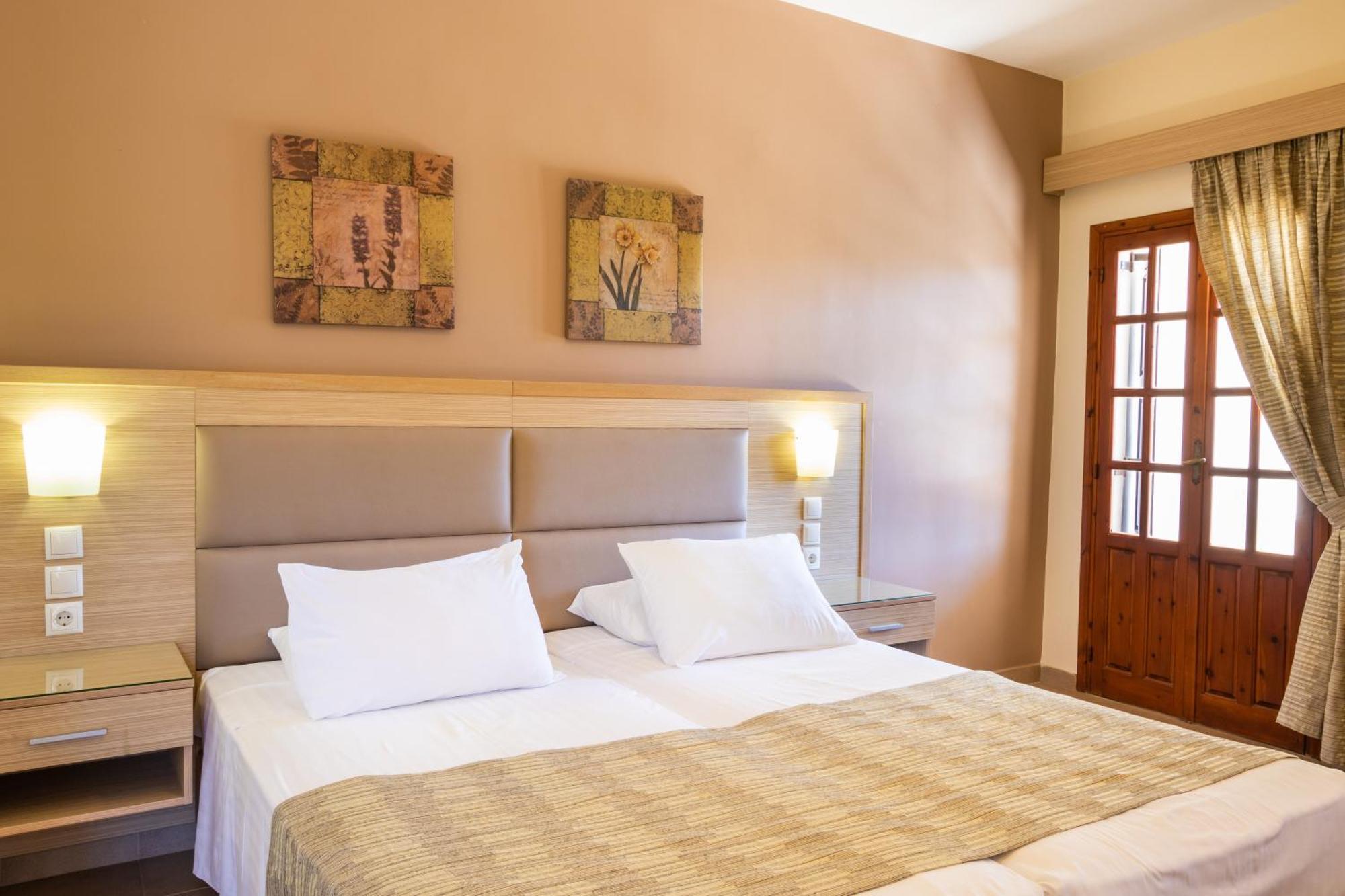 קרפאטוס Aphrodite Luxury Studios & Apartments מראה חיצוני תמונה