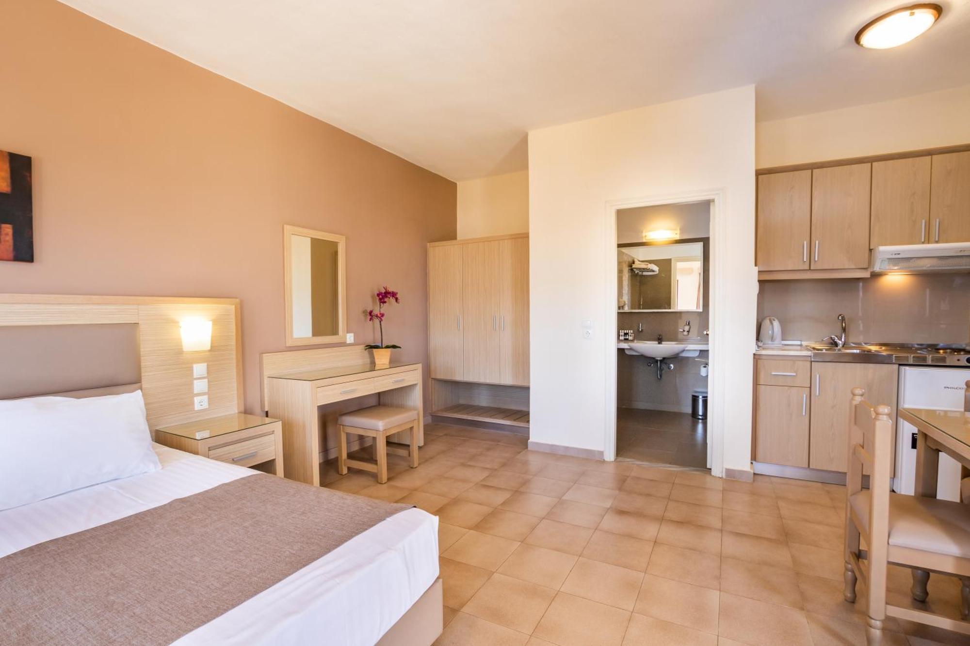 קרפאטוס Aphrodite Luxury Studios & Apartments מראה חיצוני תמונה