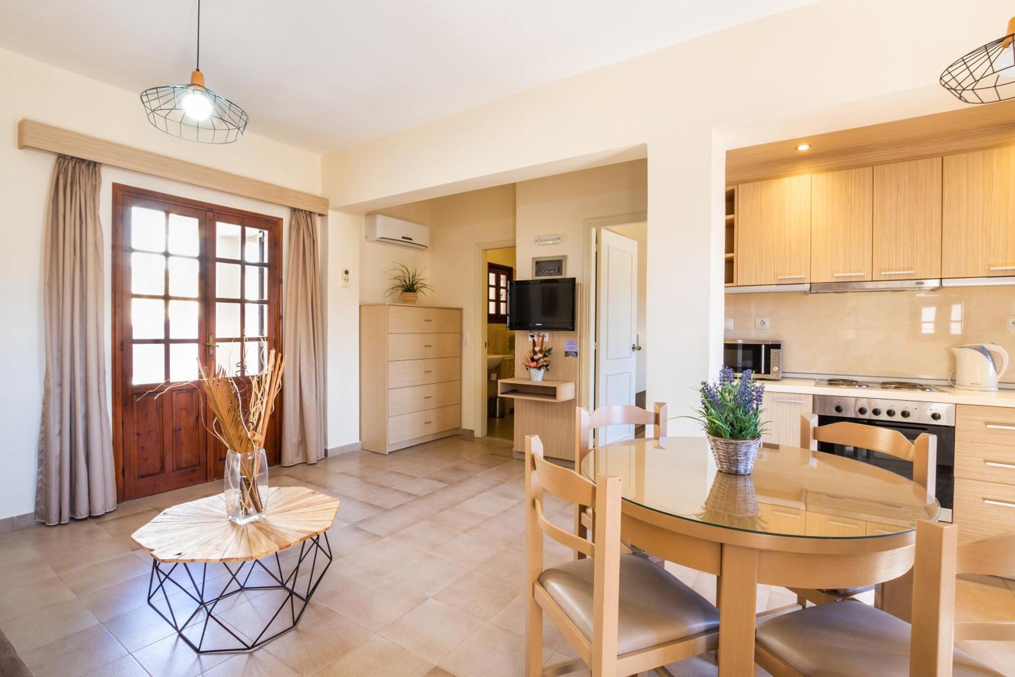 קרפאטוס Aphrodite Luxury Studios & Apartments מראה חיצוני תמונה